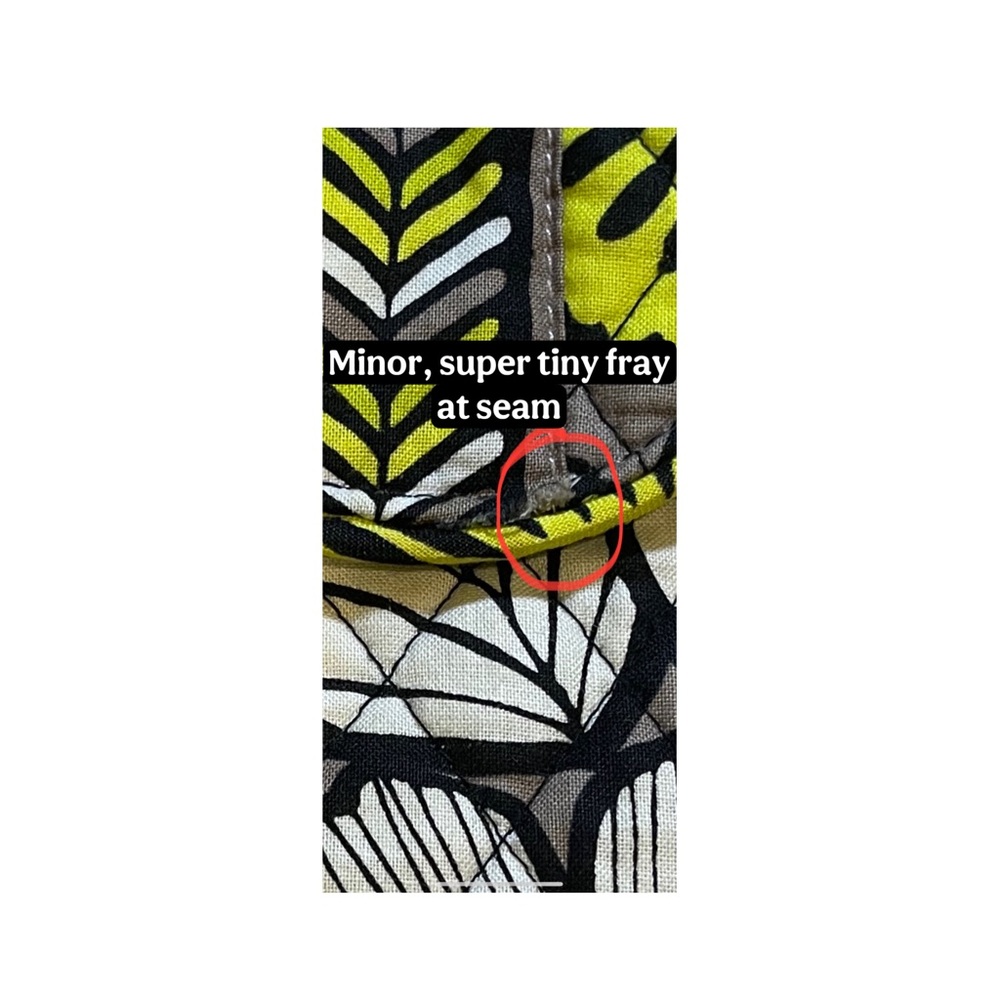 VERA BRADLEY Citron Mini Crossbody Bag 4W x 6.5H. - Picture 9 of 10